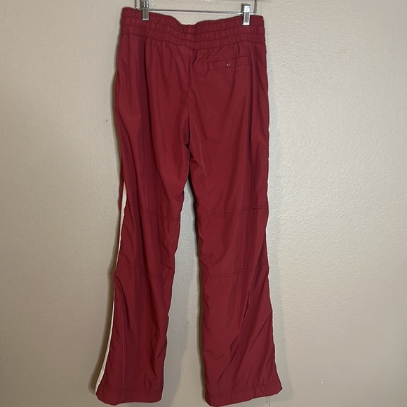 NWT Nike Track Pants-Windbreaker-Loose Baggy Fit-Size medium - Picture 2 of 4